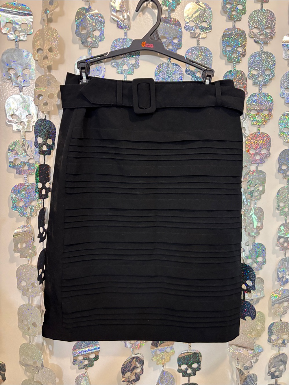 Sharagano Black Pleated Belted Pencil Skirt